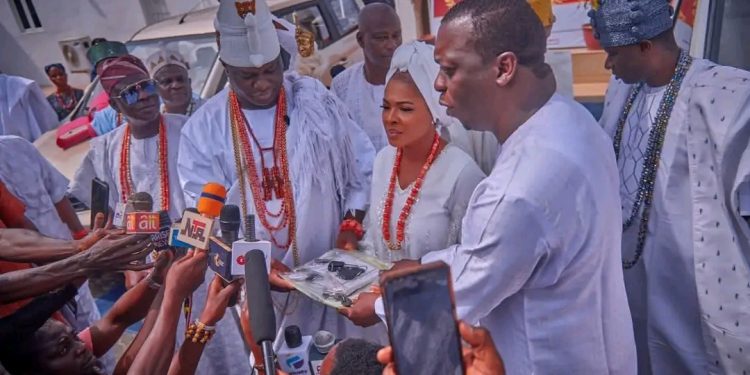 Innoson Vehicles Donates Vehicles to Ooni of Ife in Celebration of 8 Years on the Throne