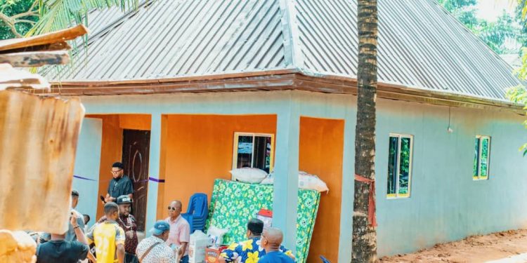 Anambra billionaire, Mighty-Mighty Gifts 10 Houses Worth 125M to Widows (Pix/Video)