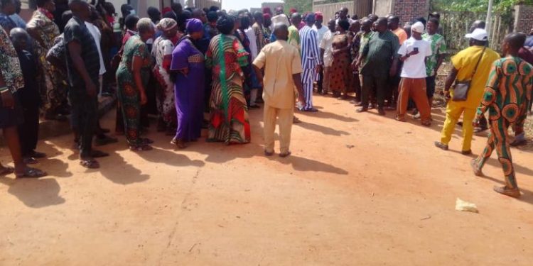 Journalists escape death as Awka indigenes, police clash in disputed land