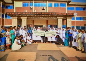 Billionaire Medical Doctor, Ozuah, Peter Obi Donate to Catholic Hospital in Anambra
