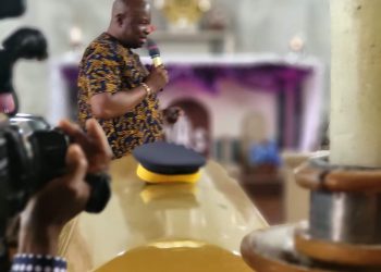 Ejison Boss ,Ukeji Buries Brother in Oraukwu.