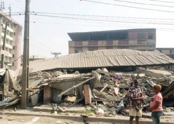 Anambra Market Collapses, Many Trapped.