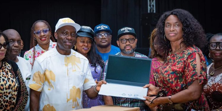 Gov Soludo Distributes 2000 Laptops To Head Teachers, Principals(photos)