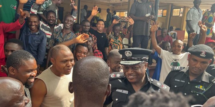 Anambra Commissioner of Police, Adeoye Moves to End Sit at Home,Visits Onitsha.