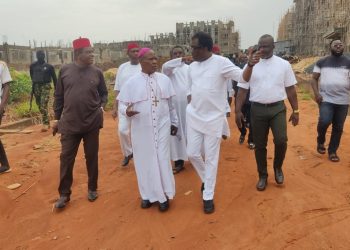 Anambra-Born Entrepreneur, Paul Chukwuma Visits First Onitsha University, Pledges Support.