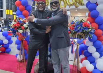 Chairman of United Nigeria Airlines Celebrates Air Peace’s Landmark Inaugural Flight to London