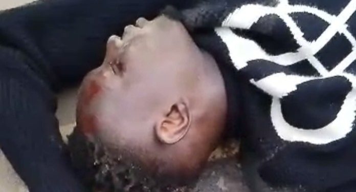 Man Falls Off Police Vehicle in Anambra, Dies