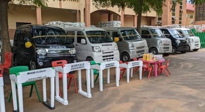 Soludo Distributes Instructional Materials, Buses To Anambra Schools