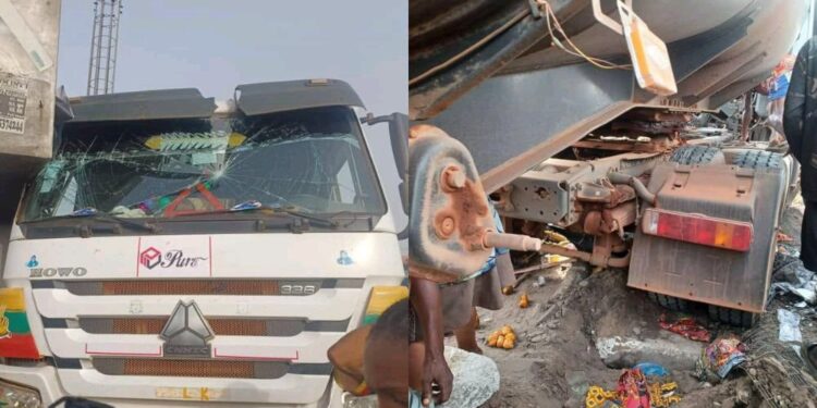 Truck Plows Into Crowd On Onitsha Bridge, Kills Scores