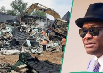 Breaking news. Wike Demolishes Multi-Billion Naira Abuja Estate Being Developed By an Anambra Billionaire(Video)