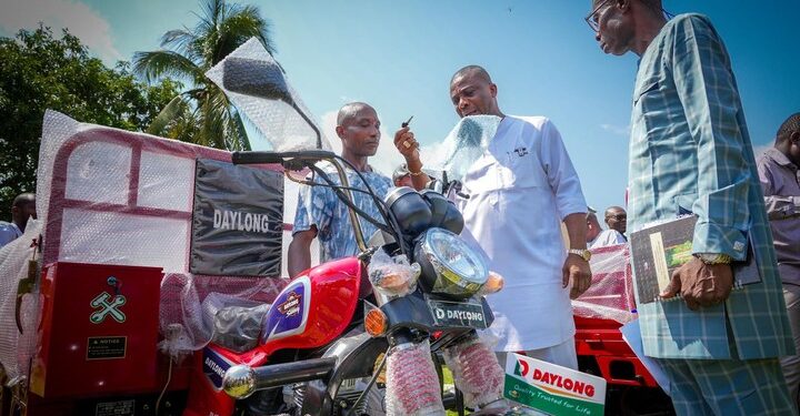 Business Mogul, Ifekudu Empowers 50 Anambrarians With Mini Trucks