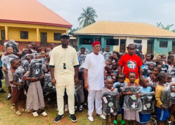 Anambra Family Association In US Supports Anambra Government, Distributes 4500 Bags to Pupils