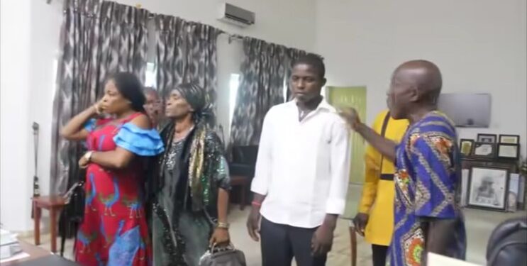 3 Sisters Seize Late Brother’s Corpse, Deny His Children Access to His Property in Anambra (Video)