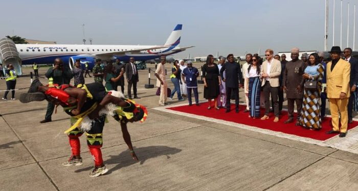 Prince Harry, Meghan Fly Air Peace To Lagos As Onyema, Others Welcome Royal Couple