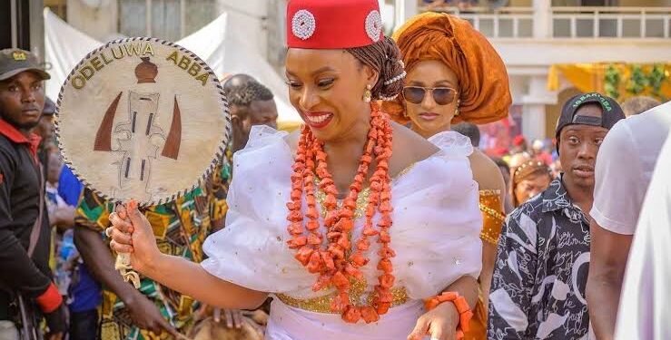 Women Who Bear their Husband’s Surname Abuse Igbo Culture – Chimamanda Adichie.