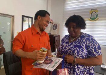 Symposium: Prophet Odumeje Visits Anambra Varsity VC (Pics)