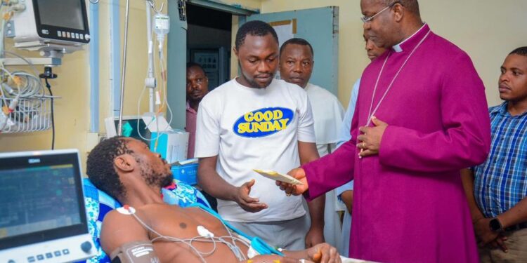 Building collapse: Bishop Nwokolo prays with survivors, confirms offset of medical bills