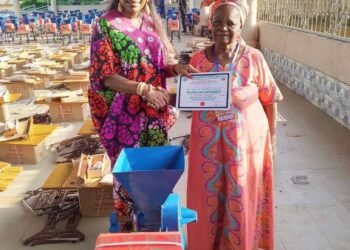 Lawmaker Orogbu empowers 200 widows, youths in Anambra communities