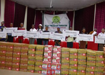 Foundation lifts 17 indigent undergraduates with N10m scholarships, distributes food, gift items to others