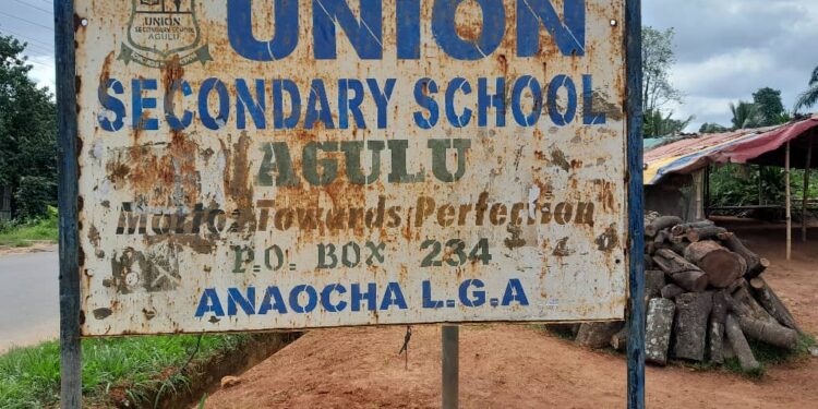Our students’ lives, property are in danger – Anambra Principal tells contractor