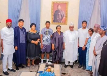 Akpabio Visits Senator Ifeanyi Ubah’s family in Lagos