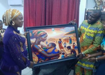 Anambra Commissioner Bags “Mother of English” Award in Ojukwu varsity