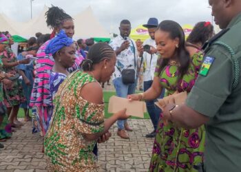 Jubilation in Anambra as First Lady offers N50m empowerment grant to 1000 pettty traders