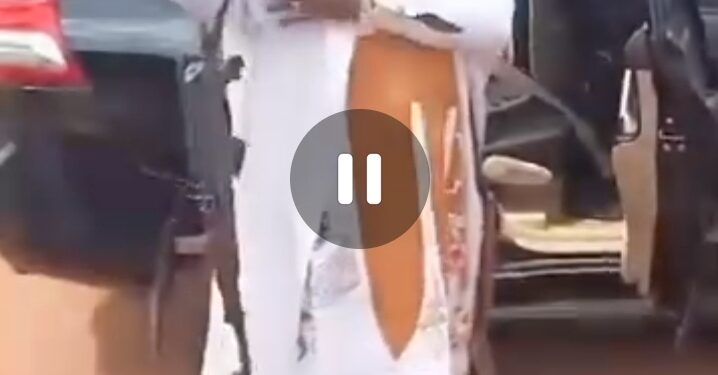 Prominent Anambra Man Spotted with AK-47 at Public Function.