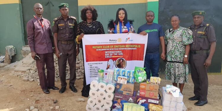 Rotary Club celebrates Int’l Day Of Girl-Child with Onitsha female inmates, distributes palliatives