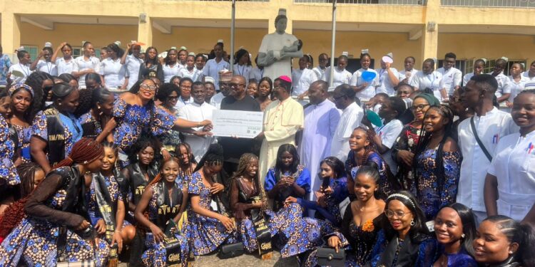 Obi Donates N60m to Peter University, School of Nursing