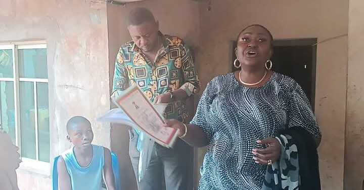 Female trafficker arrested with 13 kids in Nnewi