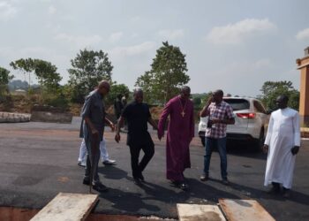 Jubilation as Senator Nwoye embarks on road projects in UNINIGER
