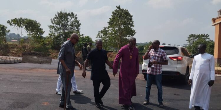 Jubilation as Senator Nwoye embarks on road projects in UNINIGER