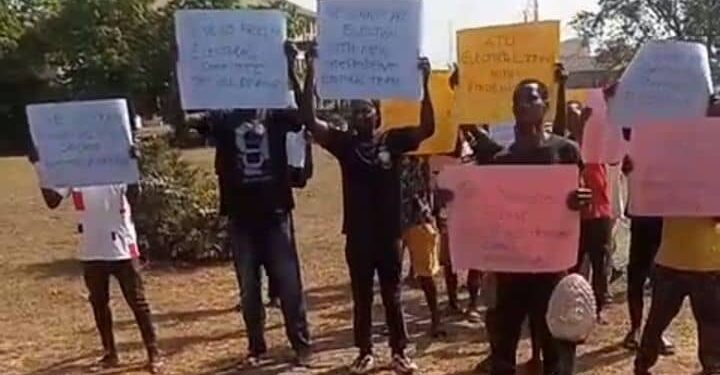 Youths storm govt house, protest multiple crisis rocking Anambra community