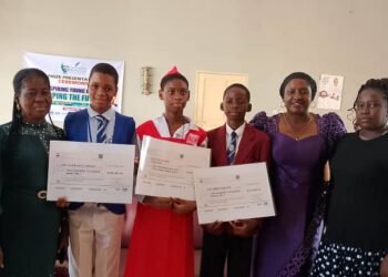 Focus on reading, writing, reduce TV, phone time – Educationist tells students