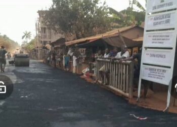 Senator Umeh Begins Road Construction Project in Ogidi/Umuoji