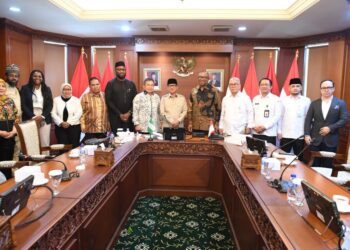 Why I visited Indonesia – Obi