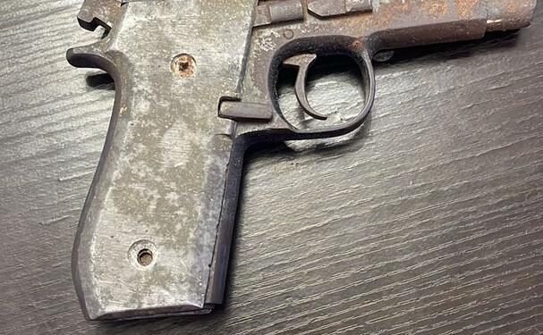 Police arrest man, recover pistol concealed inside bag in Onitsha
