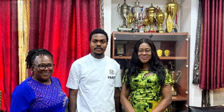 Philanthropist B-Lord Offers Scholarships to Pupils in Anambra School
