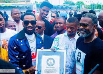 Anambra First Lady Celebrates 15-year-old for Setting New Guinness World Record in Painting
