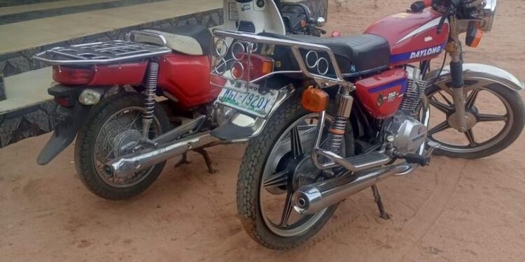 Two arrested with injuries as Police, gunmen exchange fire in Anambra