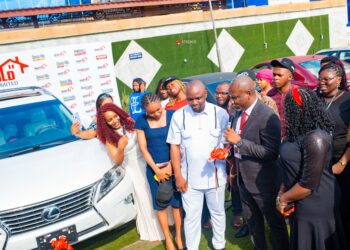 Estate Firm Gifts Luxury SUV Car To Agent, Others In Anambra