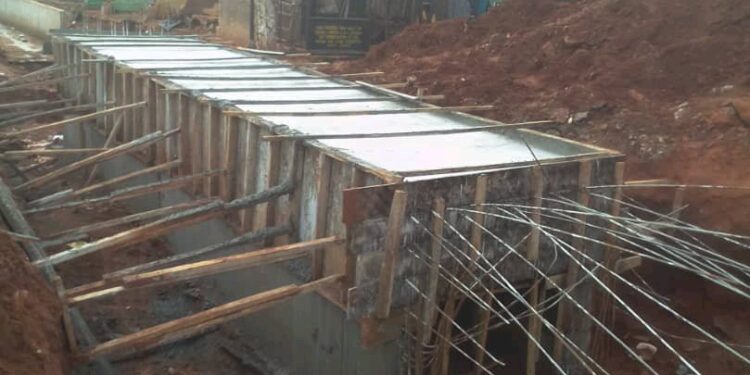 Motorists Raise Alarm over Poor Construction Work at Nwagu Agulu -Nnobi-Nnewi Road.