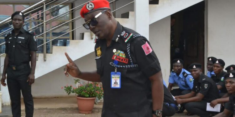 3 Police Officers Detained for Searching People’s Phone in Anambra.