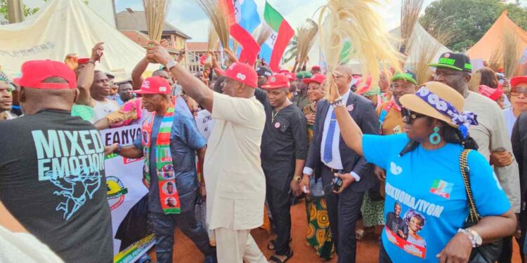 Tsunami: Obiano Endorses Ukachukwu, Bombs Soludo.