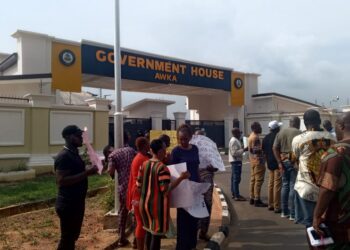 Again, Anambra Streetlight Contractors Protest Over Unpaid N900m Debt.