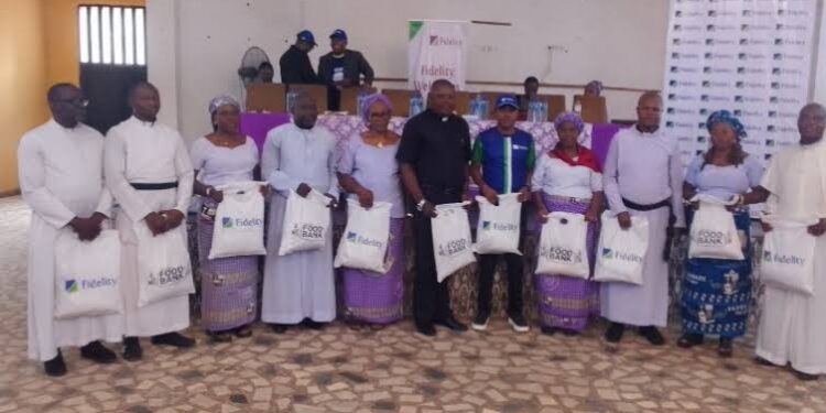 Fidelity Bank Feeds Over 2000 Anambra Residents