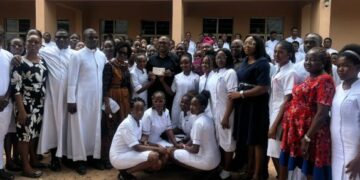 Obi Donates ₦10m to Oji River Nursing School