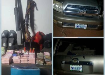 Guns, Cash Recovered As Gunmen Abandon Their Vehicle After Accident In Anambra