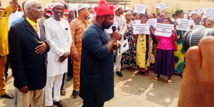 Anambra Community Rejects US-Based Businessman As Traditional Ruler, Petitions Soludo